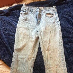 Abercrombie & Fitch Light Wash Ultra High Rise 90s Straight